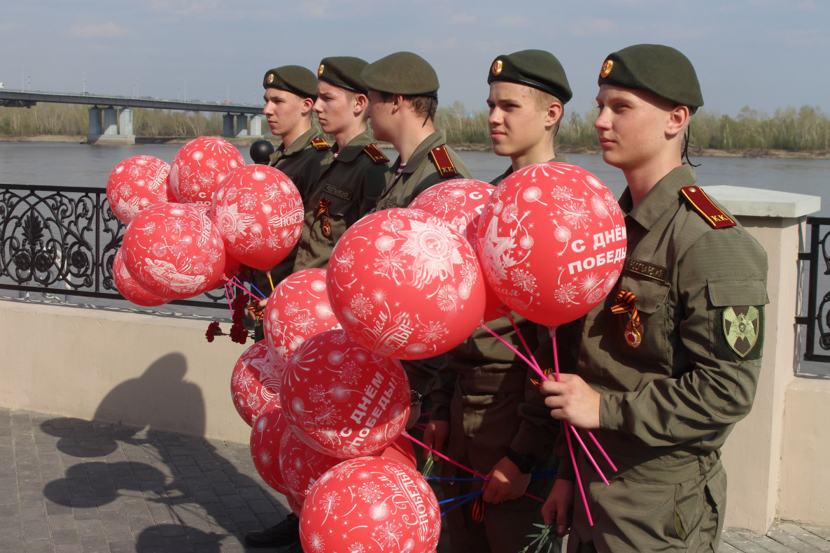 Вальс Победы»: на набережной Оби в Барнауле прошел концерт военного  оркестра Росгвардии БАРНАУЛ :: Официальный сайт города