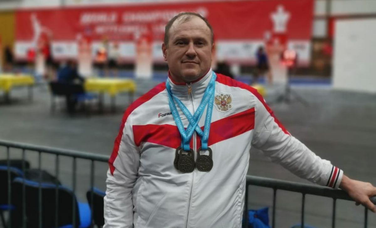 Барнаульский гиревик Павел Лесных четырежды победил на ветеранском чемпионате мира в Сербии