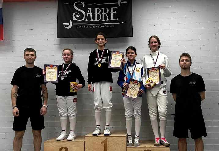 В Центральном районе прошло V открытое первенство по фехтованию на саблях 