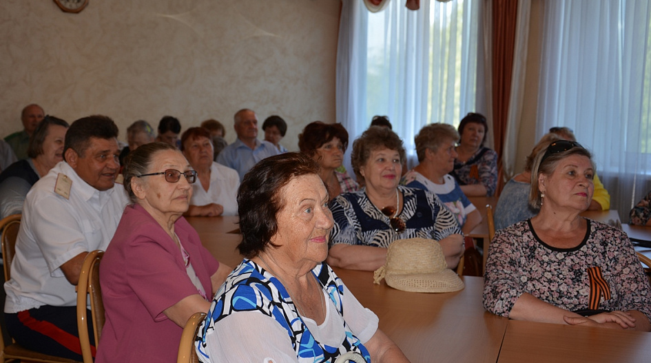 Саратов ленинский район работа пенсионеру