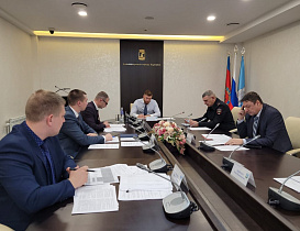 Безопасность движения на дорогах Барнаула обсудили в администрации города