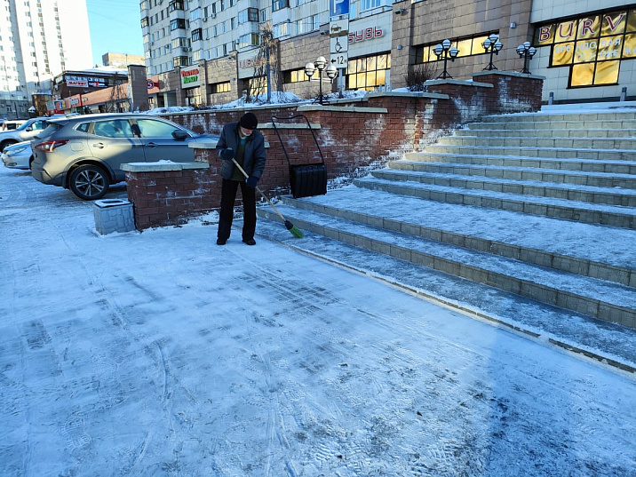 Промышленные  и торговые предприятия Барнаула приняли участие в проведении "чистого четверга"