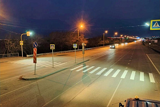 На дорогах Барнаула начали обновлять разметку