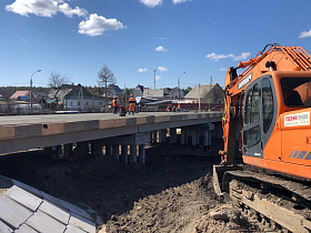 В Барнауле продолжаются работы в рамках нацпроекта «Безопасные качественные дороги» по реконструкции моста через р. Власиха
