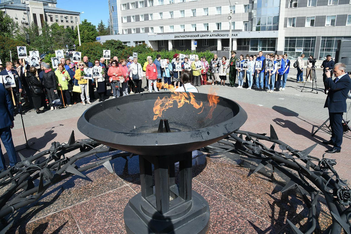 В Барнауле почтили память участников локальных конфликтов БАРНАУЛ ::  Официальный сайт города