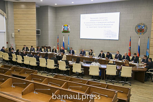 В администрации Барнаула обсудили вопросы подготовки к проведению выборов Президента РФ