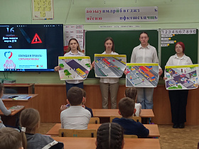 Барнаульским школьникам рассказывают о профилактике ДТП и правилах движения на дорогах