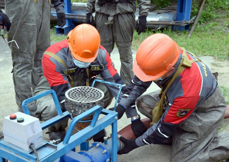 В Барнауле провели учения по ликвидации разлива топлива