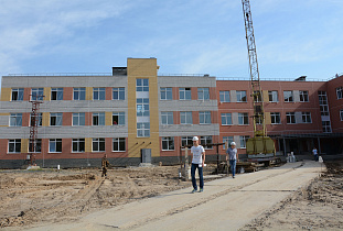 В Барнауле начали зачисление детей в новую школу в квартале «Дружный»