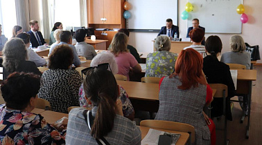 В рамках Дня администрации в Железнодорожном районе  прошла встреча представителей администрации и депутатского корпуса с жителями