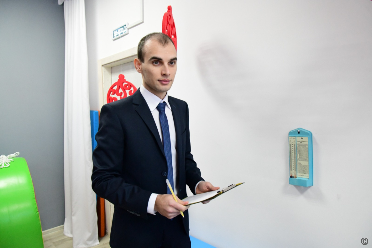 В образовательных организациях Барнаула продолжают контролировать температуру воздуха в помещениях