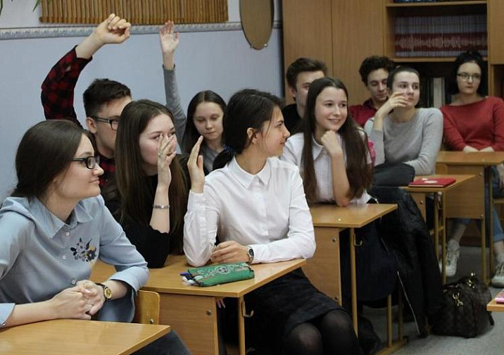 В первом этапе Всероссийской олимпиады для школьников приняли участие почти 57 тысяч учащихся Барнаула