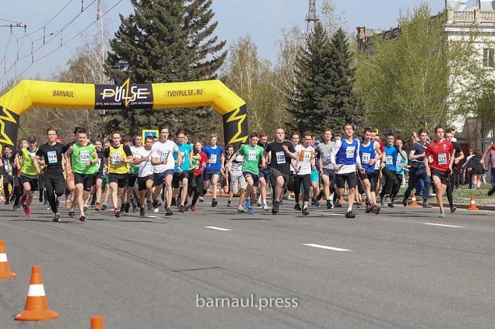 В Барнауле завершилась 66-я легкоатлетическая эстафета на призы газеты «Алтайская правда»