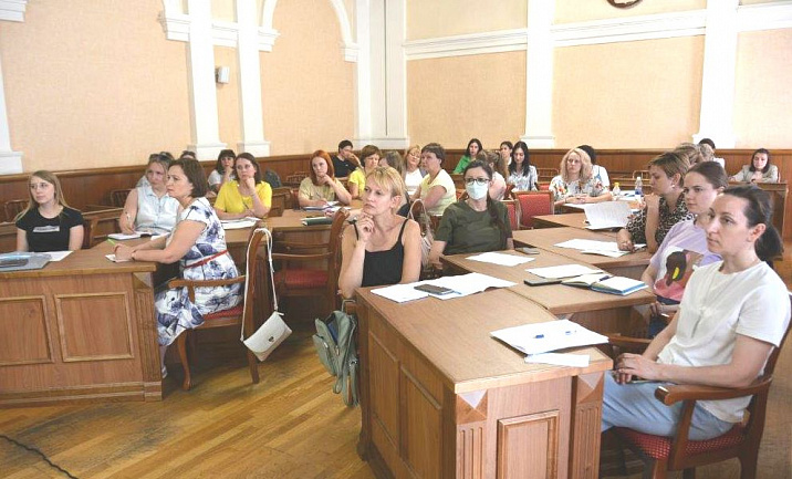 Для работников промышленных предприятий Барнаула прошел семинар на тему оформления наградных материалов
