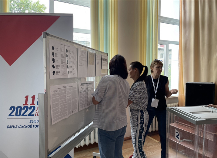 26 и 27 августа  Центральная районная территориальная избирательная комиссия города Барнаула провела обучающий семинар-практикум, посвященный подготовке к единому дню голосования